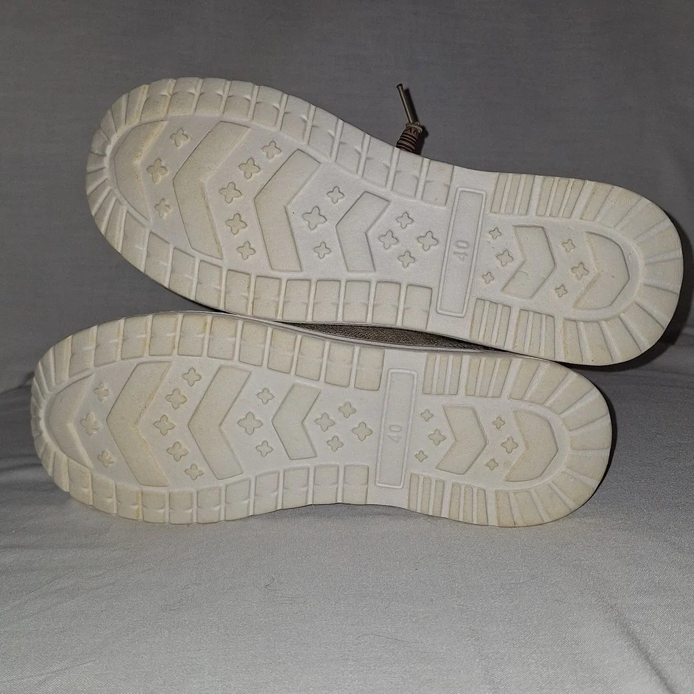 Unisex Slip-on Loafers Lightweight Breathable Casual Shoes 40 / Women's 9 or 9.5